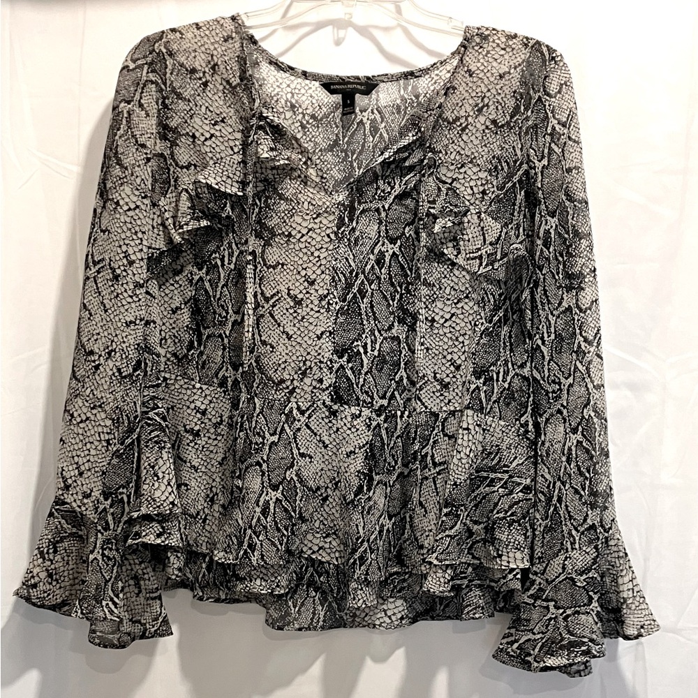 Banana Republic Black and Grey Patterned Long Sleeve Blouse